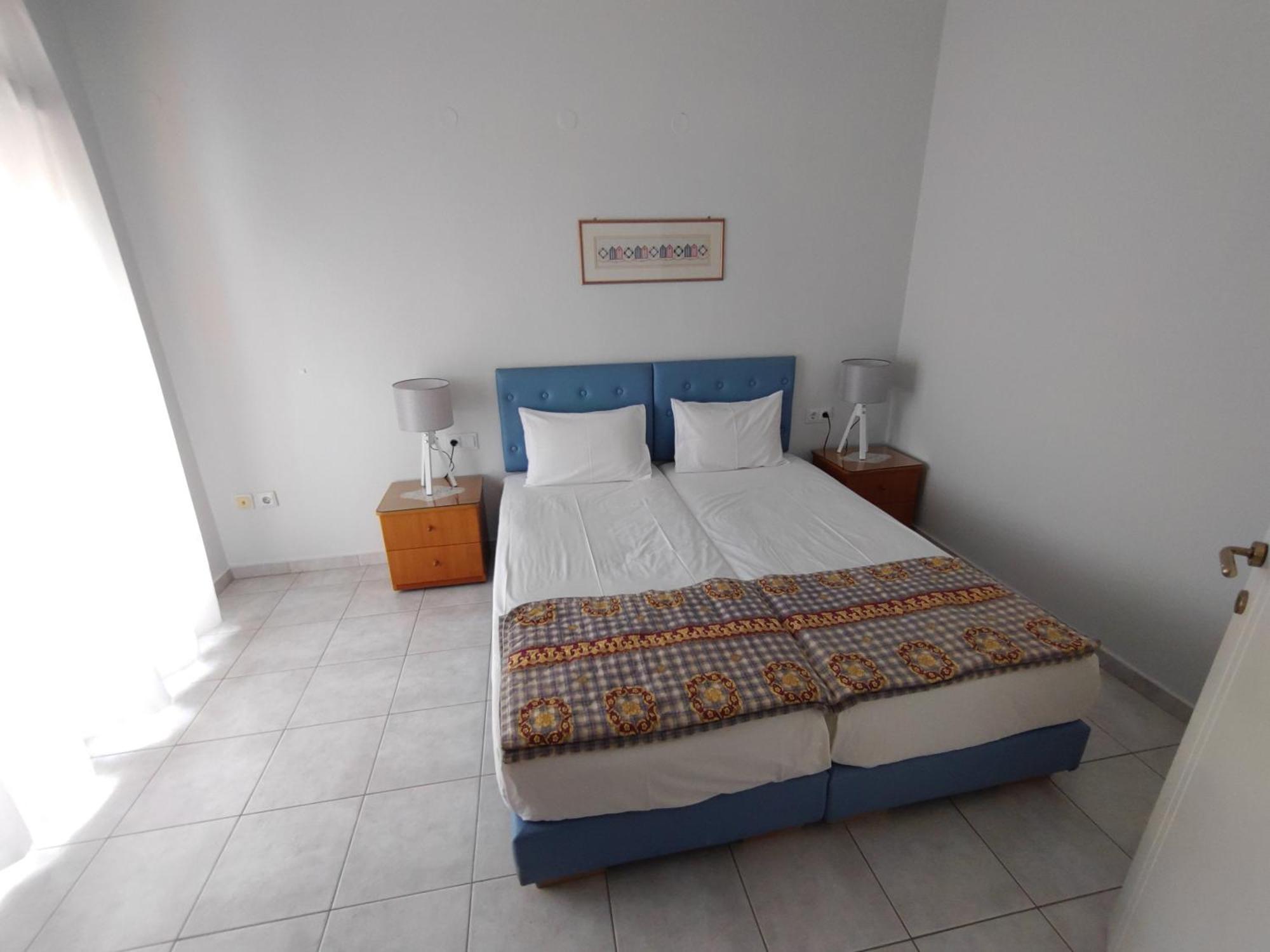 Ioli Apartments Limenas  Bilik gambar